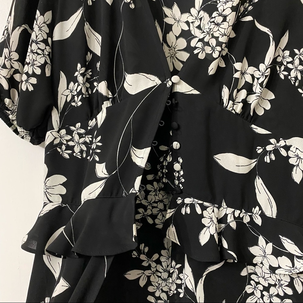 Express Floral Ruffle Waist Duster - Picture 3 of 7